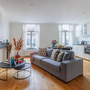 https://sweet-inn-apartments-ste-catherine.brusselshotelsbook.com